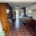 Duplex Em Casa Inteiro. 4 Quartos. Bem Localizada.